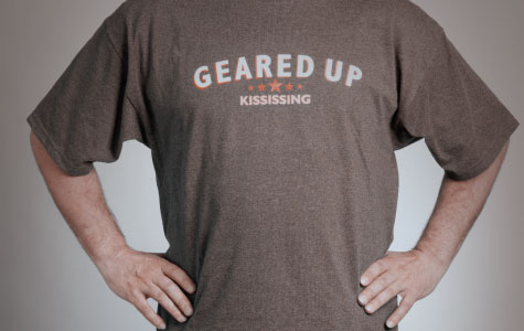 Kississing Souvenir T-Shirt Front